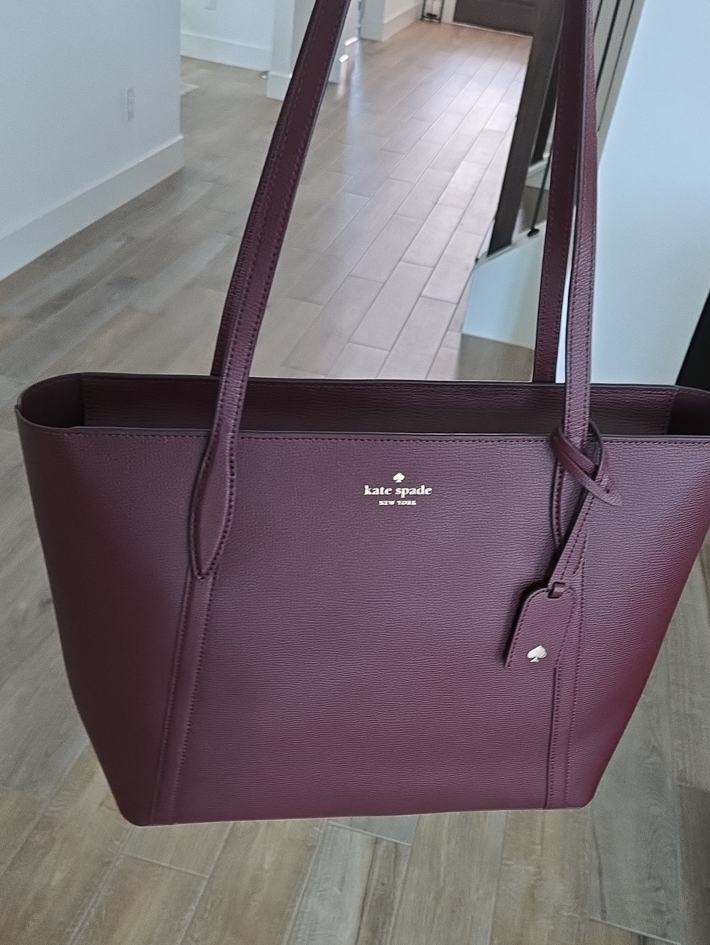 New W/ Tag Kate Spade Cara Tote Bag Cherrywood 15 1/2 × 11 1/2 In LG Tote Bag